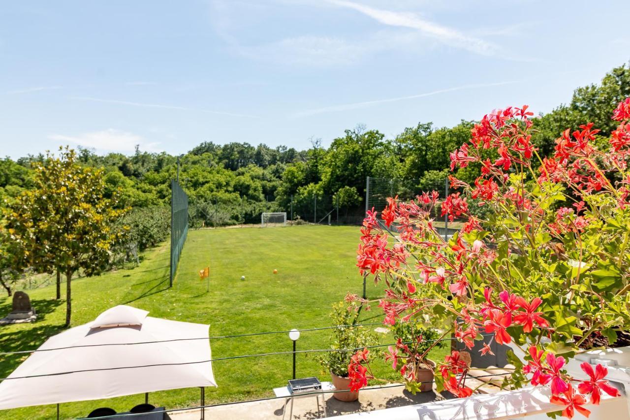 Villa Vacanze La Quercia Carbognano Luaran gambar