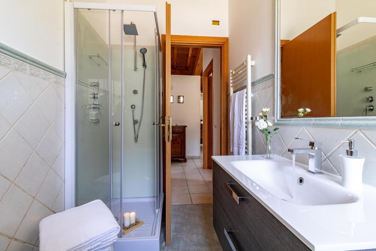 Villa Vacanze La Quercia Carbognano Luaran gambar