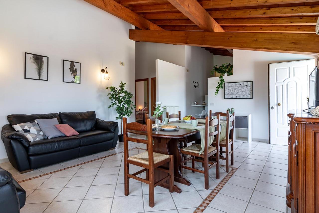 Villa Vacanze La Quercia Carbognano Luaran gambar